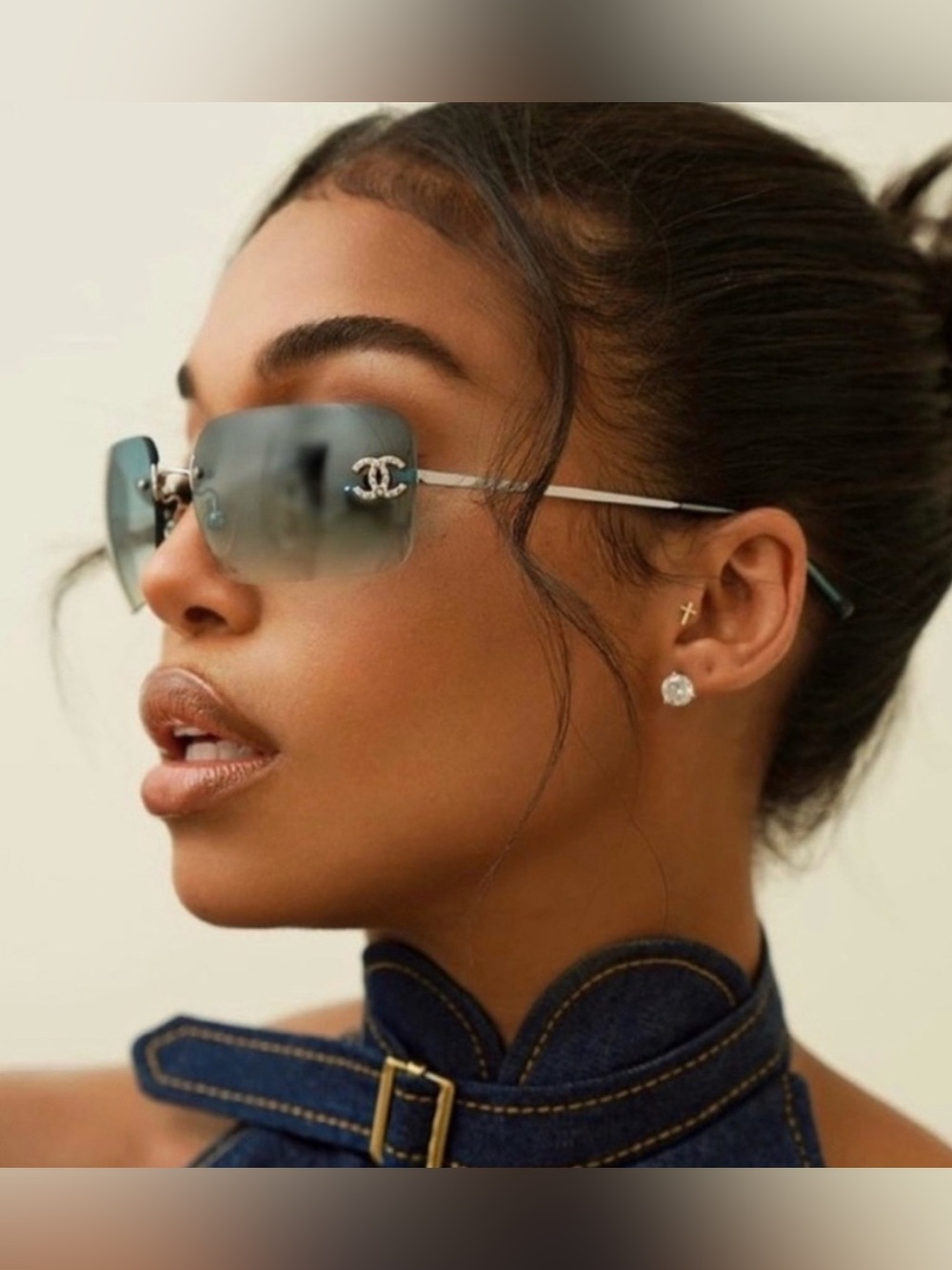 Extremely RARE 🦋 Authentic Chanel light blue rimless CC  sunglasses✨ - Picture 2 of 11